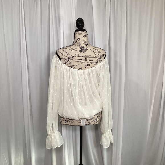 1568. Express Cream Colored Body Suit NWT Size L - Picture 2 of 5